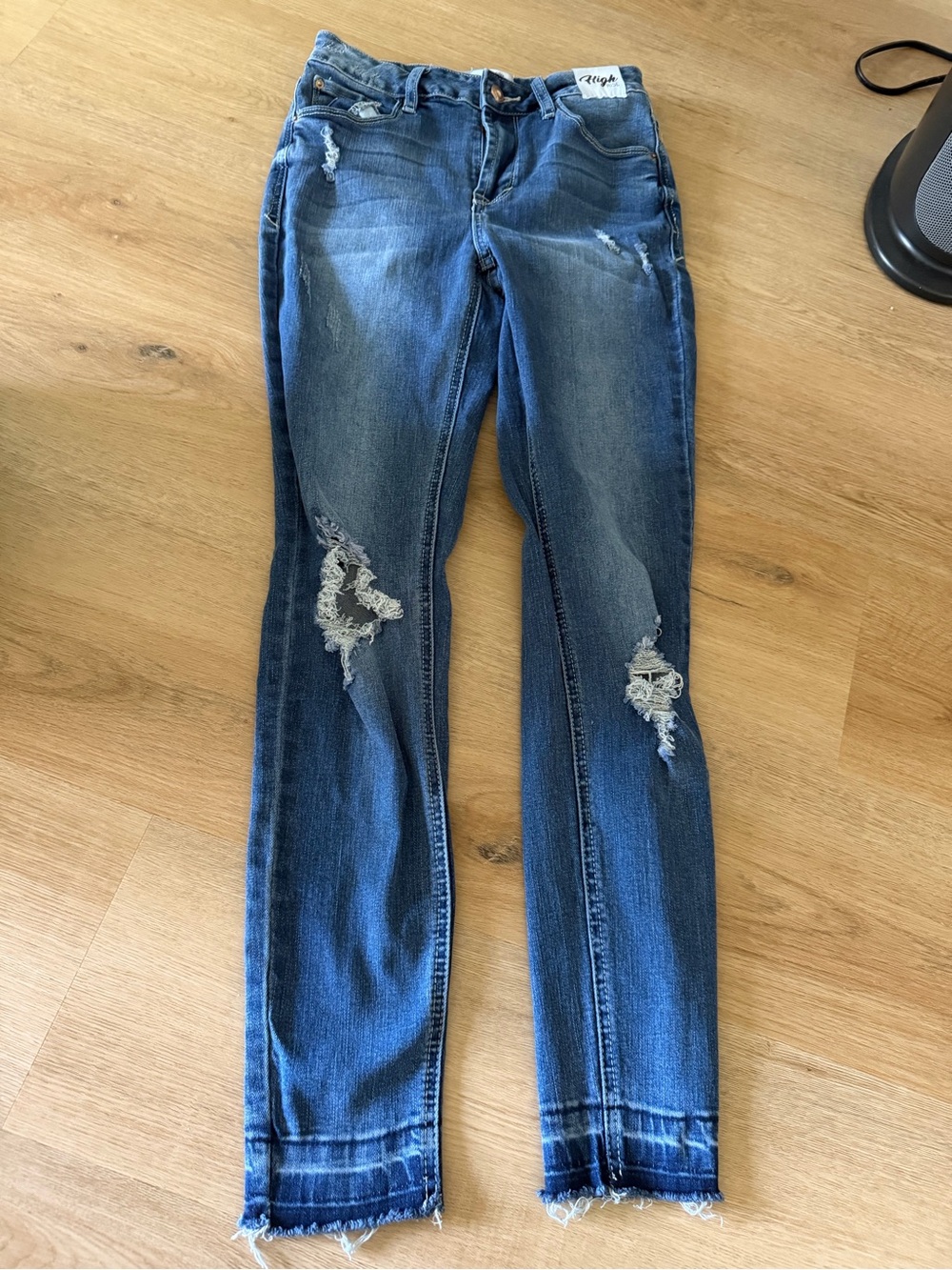 Kensie High Rise Distressed Dark Blue Jeans